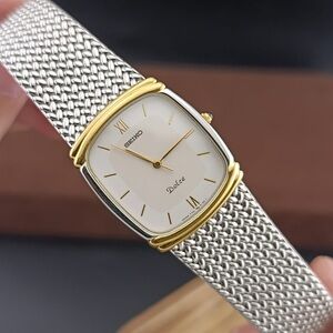 Vintage 1988 Seiko Dolce 7741-5110 Mesh Watch
(Men and Women)